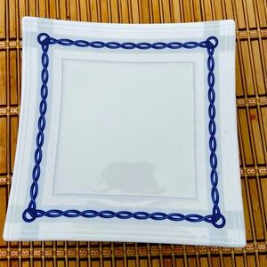 Elegant Blue and White Square Plate